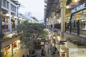 General Growth Properties has sold a 25 percent stake in Hawaii's Ala Moana Center to an Australian firm for $907 million.